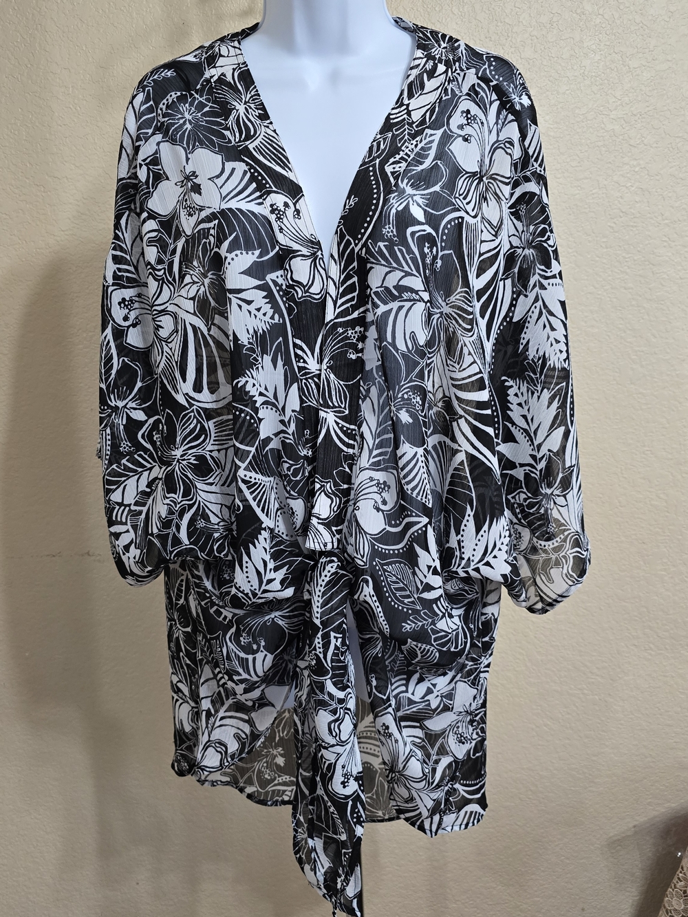 Cato Black & White Floral Sheer Tunic